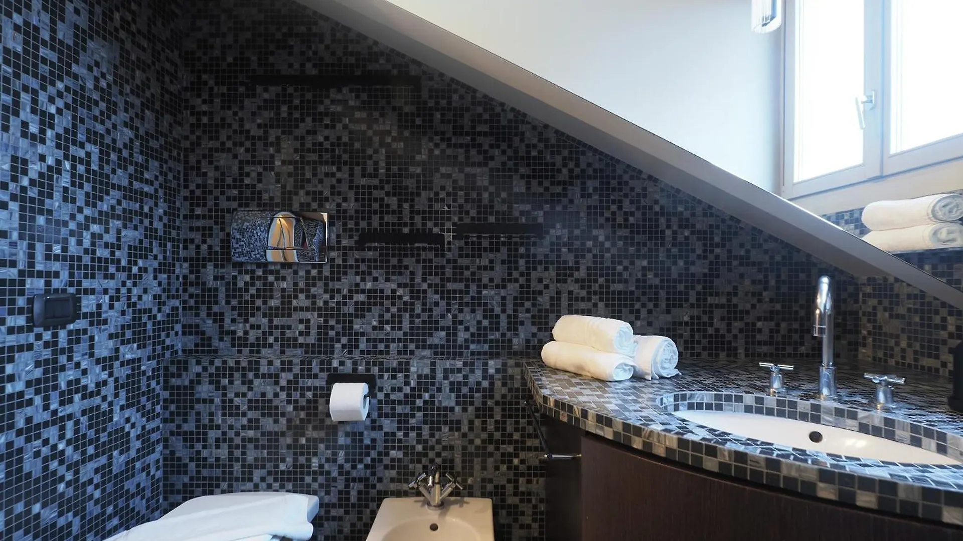 Splendido Attico Con 2 Terrazzi In Brera Apartment Milan 0*,  Italy